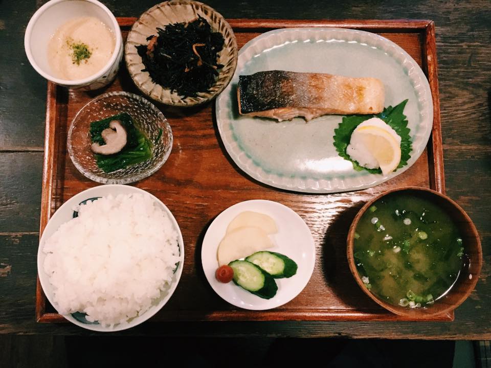 〈定食のススメ〉人生最後に食べたい鮭がここにある！代田橋「しゃけ小島」鮭定食の画像