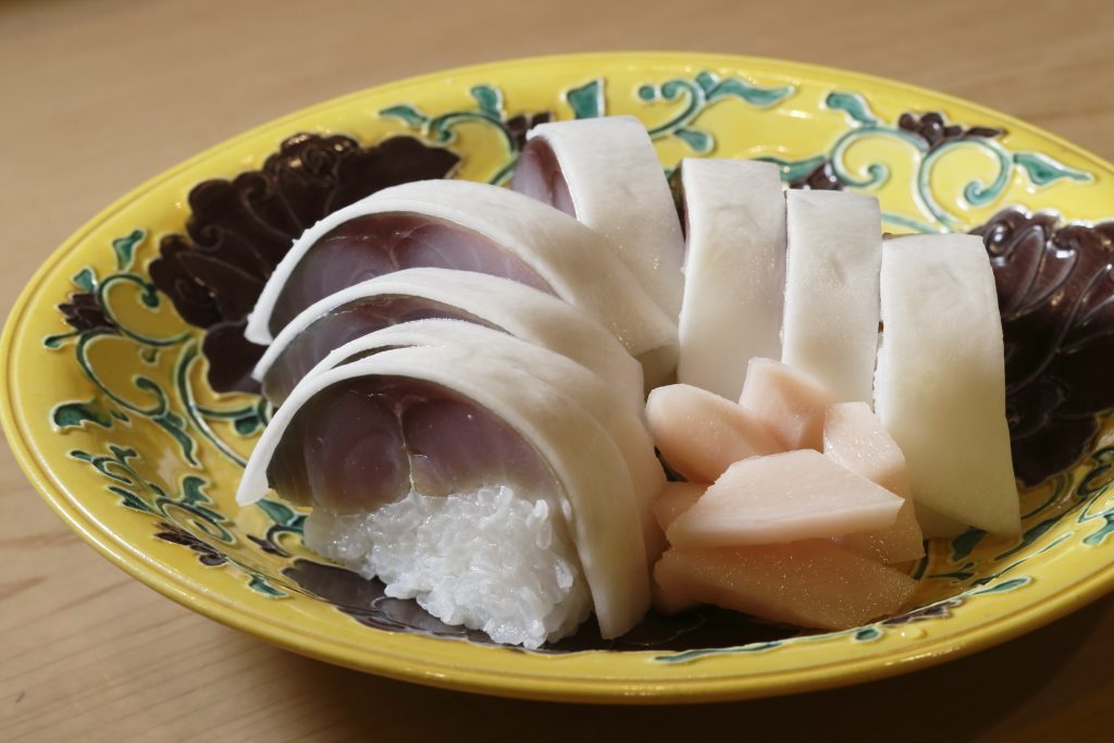 京都の定番土産、鯖寿司を新たな古典にまで仕上げた割烹の店主の画像