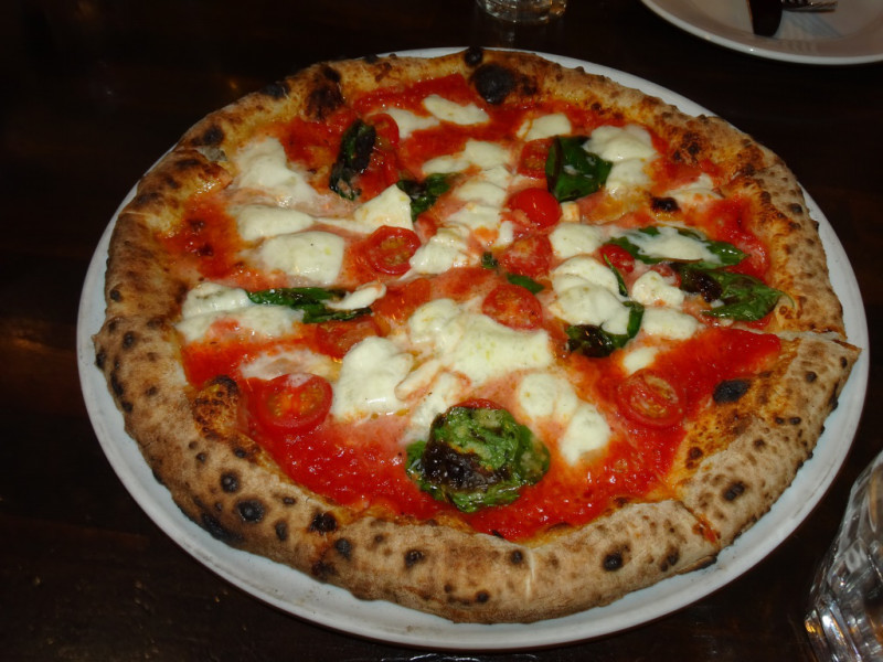 ピザ百名店、マニア納得の味良しコスパ良しのランチピザ5選の画像