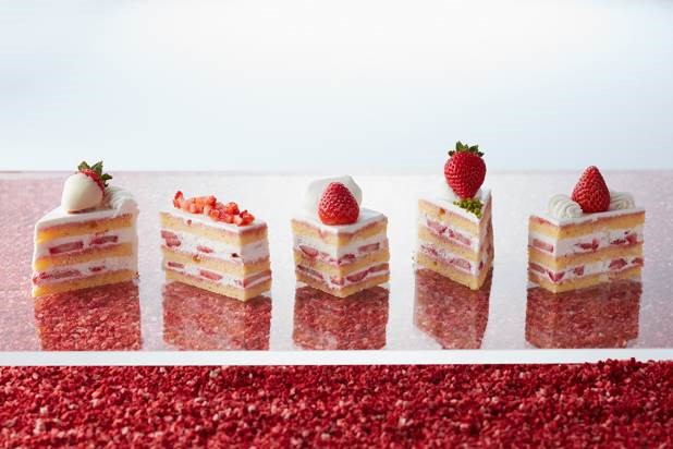 甘酸っぱい春の競演！5種の苺のショートケーキを食べ比べの画像