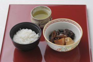 〈発明レストラン〉愛すべきおかず“肉じゃが”は、日本人の発明魂の結晶だったの画像