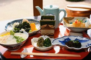 〈おいしい歴史を訪ねて〉第1回 松江城と、島崎藤村が愛した鯛めしの画像