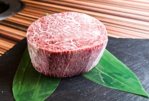 〈食べペディア 104〉塊肉の画像