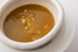 見た目とは裏腹に、一度食べたら忘れられない特別なスープの画像