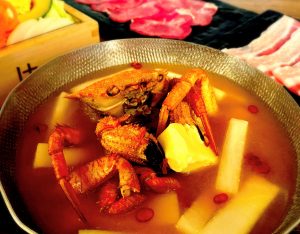 新ジャンルの生食パンに、栗蟹を使用した“ひとり鍋”も！ 最新グルメ3選の画像