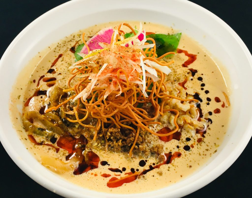 泡スープでフワフワ仕立てに！ 高円寺の名物担々麺がリニューアルの画像