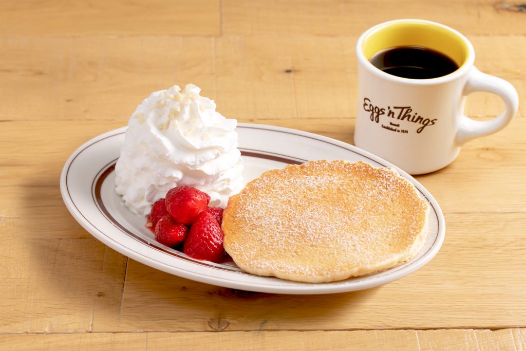 エッグスンシングス」初! “お一人さま用パンケーキ”が登場 | 食べログ