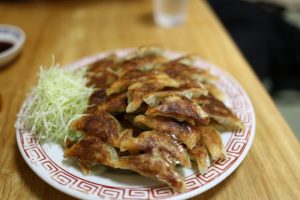 カリカリ食感にやみつき！ 福岡市内で食べられる激ウマ餃子5選の画像