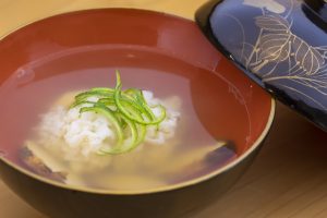 〈食べログ3.5以下のうまい店〉京都でおひとりさま歓迎のカウンター割烹の画像