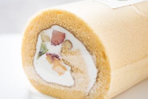 〈食べログ3.5以下のうまい店〉一番人気は月間販売数1,000本超えのロールケーキ！ 埼玉県民が愛する正統派パティスリーの画像