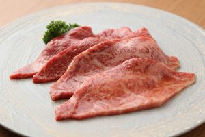 〈食べログ3.5以下のうまい店〉「川岸牧場」の神戸牛を一頭買い！ こだわり満載の熟成肉が堪能できる、食通イチオシの焼肉店の画像
