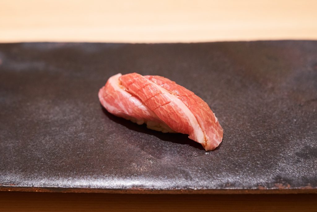 「銀座の隠れ家で江戸前寿司」が高コスパで叶ってしまう店「鮨 のべつ」の画像