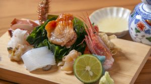 〈New Open News〉貝好きのパラダイス！ 寿司屋仕込みの貝料理に自然派ワインで乾杯（東京・三軒茶屋）の画像