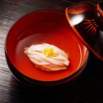 旬を大事に、ストーリーのある空間で味わう日本料理「宮坂」
