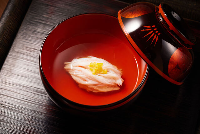 旬を大事に、ストーリーのある空間で味わう日本料理「宮坂」の画像