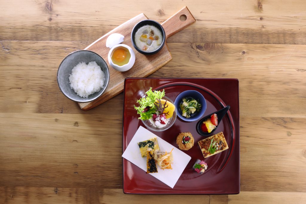 ハッとするおいしさ！ 京都のカフェで食べる、高級ブランド卵使用のTKG＆八寸の画像