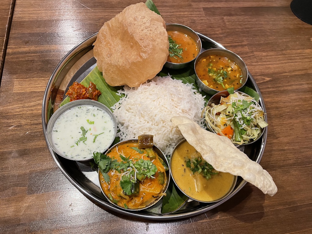 「ダバインディア」ファン歓喜！ 南インド料理の名店の精神を受け継ぐ新店が飯田橋にオープンの画像