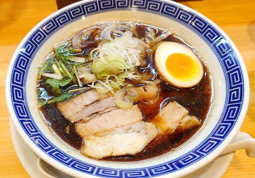 京都ラーメンの新タイプ！ 出汁が決め手のスープは飲み干せると人気（京都・西京極）の画像