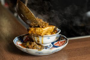 〈食べログ3.5以下のうまい店〉SNSで話題の「炎の麻婆豆腐」！ スパイスを利かせて、酒にも米にもピッタリの画像