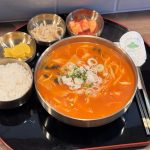 〈秋山具義の今月のNEW麺〉済州島の人気店が東京上陸！ 海鮮のだしが利いた旨辛うどん