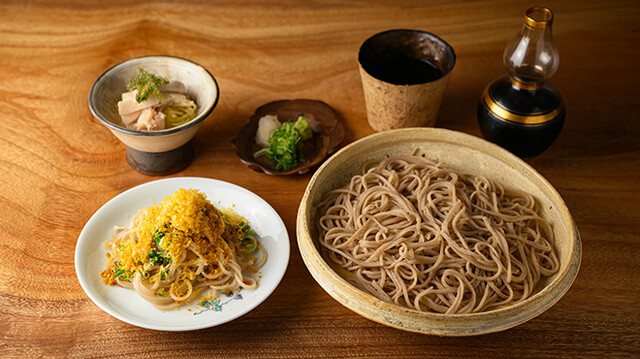 「おつまみとお蕎麦セット」（3,300円）※21時以降オーダー可能