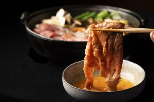 極上霜降り牛肉の食べ放題が6,600円から！ A5ランク和牛専門の「すき焼き十二天」の新業態がオープン（東京・広尾）の画像