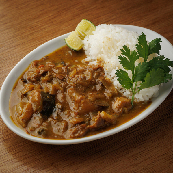 「もつ煮ベースのスリランカカレー」1,000円